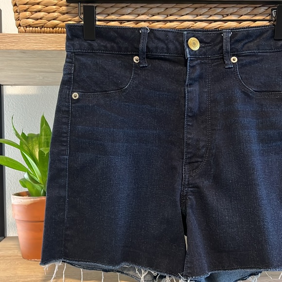 American Eagle Outfitters Hi-Rise Shortie Raw Hem Denim Dark Wash Shorts, 8 - Picture 2 of 5